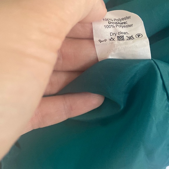 Like new JCrew dress, in petite size 2. Pretty details to back, zips in side. - Picture 6 of 9